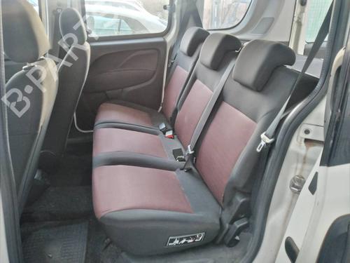 Éclairage de plaque d'immatriculation FIAT DOBLO Platform/Chassis (263_) 1.3 D Multijet | BP14040445I40 