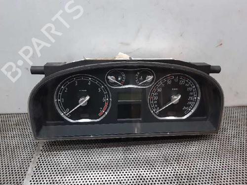 Used Instrument cluster Instrument cluster RENAULT LAGUNA II Grandtour (KG0/1_) [2001-2007] 4435774 4435774