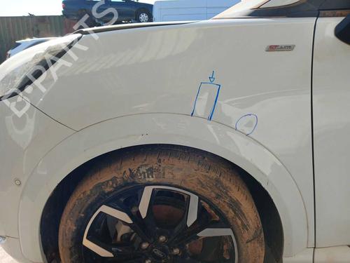 Used Left front fenders Left front fenders 36987962 36987962
