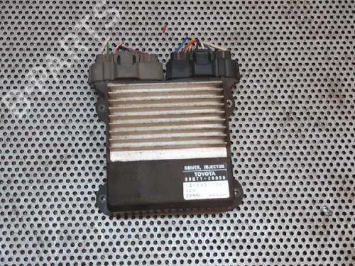 Used Electronic module TOYOTA AVENSIS Saloon (_T25_) 2.2 D-4D (ADT251_, ADT251R) (150 hp) 5824327