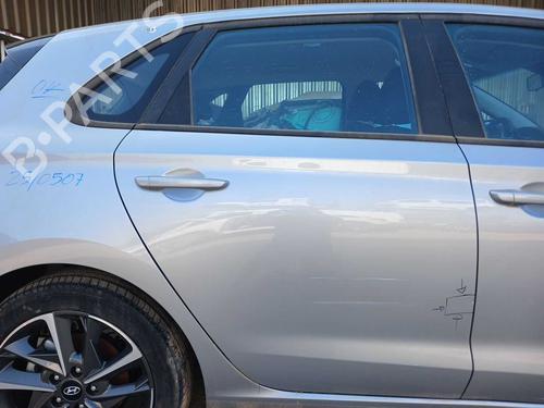 Used Right rear door Right rear door 37996995 37996995