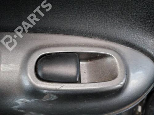 Used Left rear window switch Left rear window switch NISSAN JUKE (F15) 1.5 dCi (110 hp) 8880686 8880686