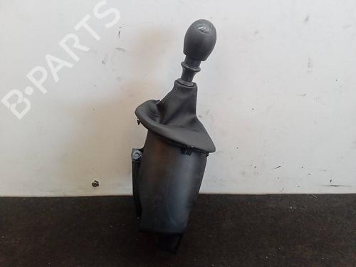 Used Gear lever RENAULT MASTER II Van (FD) 2.5 dCi (120 hp) 7408655