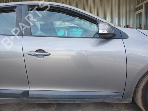 right-front-door-renault-megane-iii-hatchback-bz01_-b3_-2008-36292769 main image
