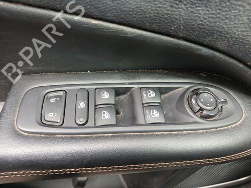 Pulsantiera anteriore sinistra Pulsantiera anteriore sinistra JEEP COMPASS (MP, M6, MV, M7) 1.6 CRD (120 hp) 36504946 36504946