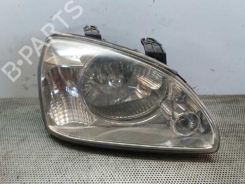 Right headlight KIA CARENS II MPV (FJ) 2.0 CRDi | BP4561530C29 