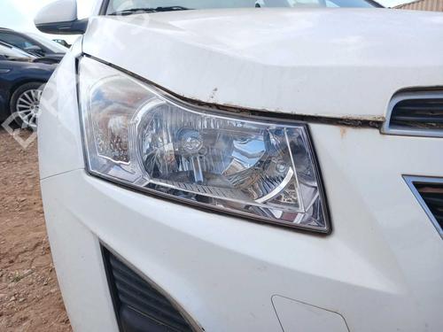 right-headlight-chevrolet-cruze-hatchback-j305-2010-36429805 main image