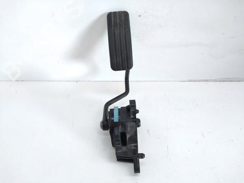 Used Pedal RENAULT CLIO III (BR0/1, CR0/1) 1.5 dCi (BR17, CR17) (86 hp) 19443009