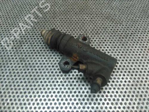 Clutch slave cylinder KIA CARENS II MPV (FJ) 1.6 | BP14033467M113 