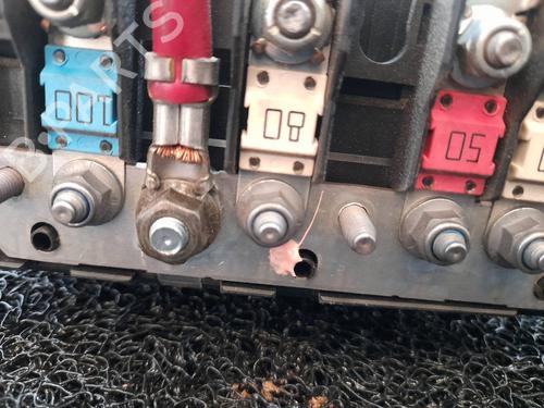 Fuse box VW GOLF V (1K1) | BP8167227E1 - Image 6