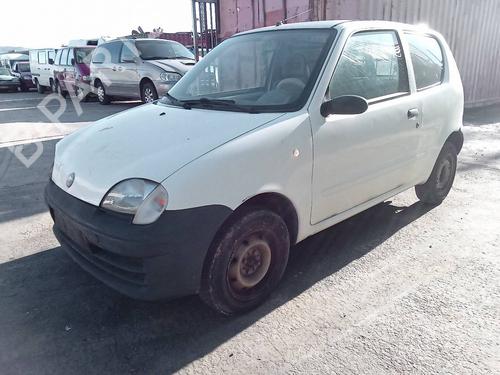 Engine control unit (ECU) FIAT SEICENTO / 600 (187_) 1.1 (187AXB, 187AXB1A, 187AXC1A02) | BP7178268M57 