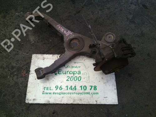 Used Right rear steering knuckle MERCEDES-BENZ VITO Van (W638) 112 CDI 2.2 (638.094) (122 hp) 592690