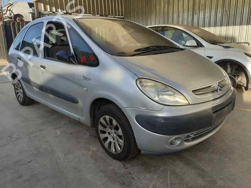 Left taillight CITROËN XSARA PICASSO (N68) 2.0 HDi | BP29200167C34 