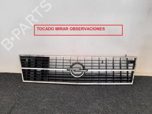 Used Grille Grille 8338668 8338668