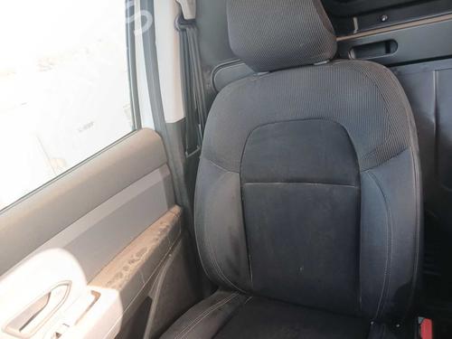 right-front-seat-renault-express-box-bodympv-2021-40097617 main image