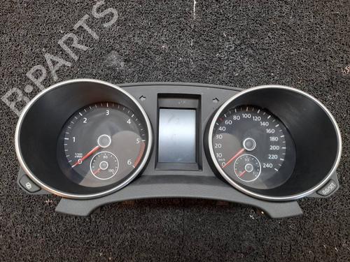 Used Instrument cluster Instrument cluster VW GOLF VI (5K1) [2008-2014] 8388940 8388940