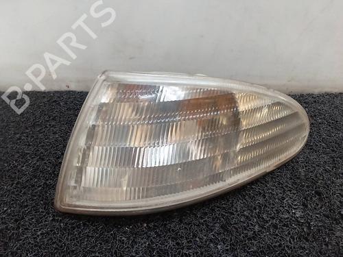 Used Left front indicator Left front indicator FORD MONDEO I (GBP) [1993-1996] 8409970 8409970