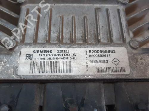 Engine control unit (ECU) RENAULT MEGANE II Saloon (LM0/1_)  | BP5623384M57 