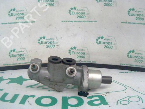 Used Brake master cylinder RENAULT CLIO II (BB_, CB_) 1.4 16V (B/CB0P, BB13) (98 hp) 1591552