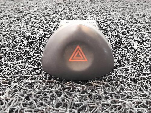 Used Warning switch Warning switch AIXAM MINAUTO 0.5 (8 hp) 12454664 12454664