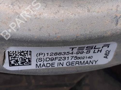 Left front suspension arm TESLA MODEL Y (5YJY) | BP29549921M12 - Image 1