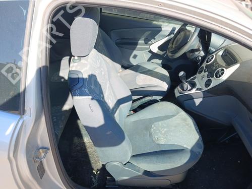 Stol høyre foran Stol høyre foran FORD KA (RU8) 1.2 (69 hp) 36646891 36646891