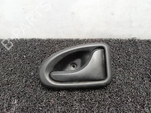 Used Rear right interior door handle Rear right interior door handle 9181501 9181501