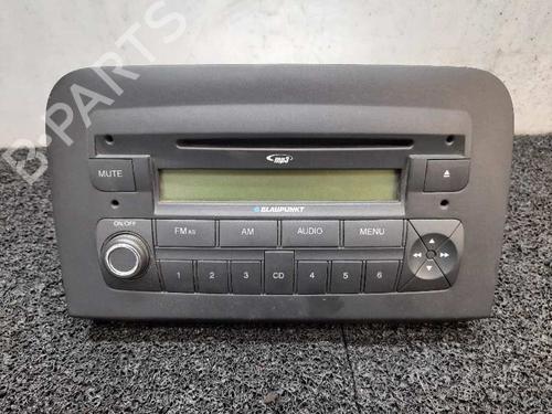 Used Radio Radio 4425257 4425257