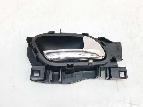 Used Front right interior door handle Front right interior door handle 37437031 37437031