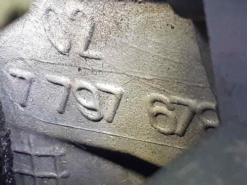 Used Cylinder head BMW 1 (E87) 118 d (143 hp) 31087697