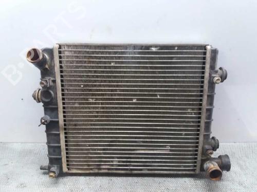 Used Water radiator Water radiator 4223148 4223148