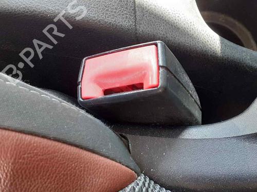 Used Seat buckle FIAT 500L (351_, 352_) 1.3 D Multijet (199LXY1A, 199LXY11) (84 hp) 26004711
