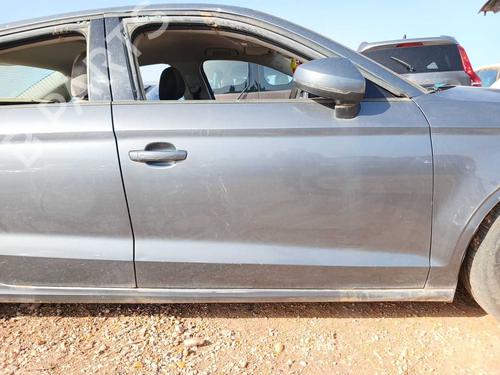 Used Right front door Right front door 38592300 38592300
