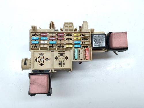 fuse-box-renault-kangoo-be-bop-kw01_-15-dci-75-2009-16700233 main image