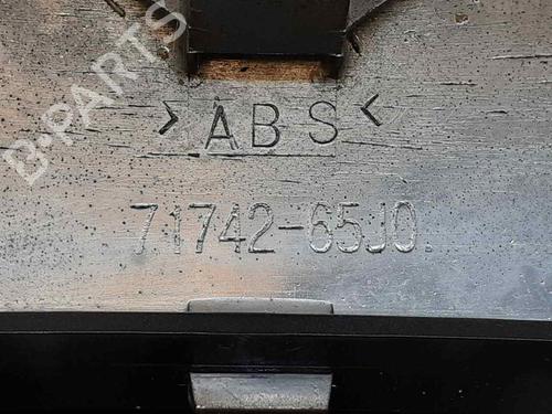 Grille SUZUKI GRAND VITARA II (JT, TE, TD)  | BP29720343C40 