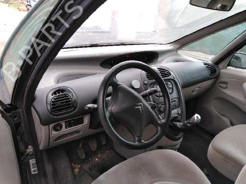 Left headlight CITROËN XSARA PICASSO (N68) 2.0 HDi | BP2592325C28 