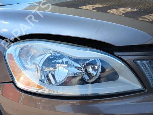 Højre forlygte Højre forlygte VOLVO XC60 I SUV (156) D3 / D4 (163 hp) 36702516 36702516
