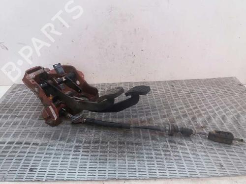 Used Clutch pedal SUZUKI IGNIS II (MH) 1.3 DDiS (RM413D) (70 hp) 8767788