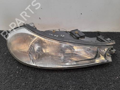 Right headlight FORD MONDEO I Saloon (GBP) 2.0 i 16V (136 hp) 10181540