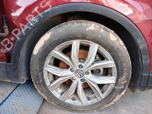 Used Front right wheel arch trim Front right wheel arch trim VW TIGUAN (AD1, AX1) 2.0 TDI (150 hp) 34040939 34040939
