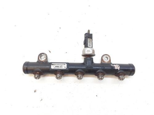 Used Injection rail FORD FOCUS II (DA_, HCP, DP) 2.0 TDCi (136 hp) 30192657