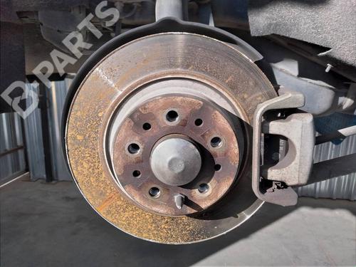 Used Right rear steering knuckle Right rear steering knuckle ALFA ROMEO GT (937_) 1.8 TS (937CXR1A) (140 hp) 8598915 8598915