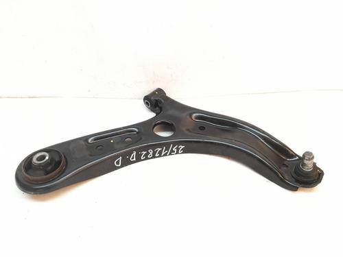 Used Right front suspension arm KIA RIO IV (YB, SC, FB) 1.25 (84 hp) 25889082