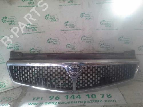 Grill Grill LANCIA DELTA II (836_) 1.9 TD (836AM, 836AN) (90 hp) 1356101 1356101