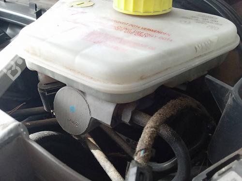Brake master cylinder AUDI A8 D3 (4E2, 4E8) 4.0 TDI quattro | BP7201488M77 