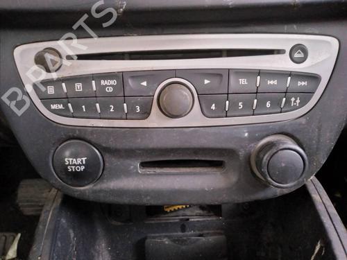 Used Radio RENAULT MEGANE III Hatchback (BZ0/1_, B3_) 1.5 dCi (BZ09, BZ0D, BZ1W, BZ29, BZ14) (110 hp) 8879026