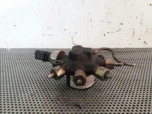 Used Injection rail Injection rail RENAULT KANGOO (KC0/1_) [1997-2026] 2129795 2129795