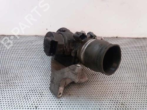 Used Throttle body Throttle body 1095367 1095367