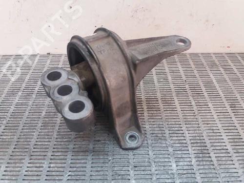 Used Engine mount Engine mount 10243488 10243488