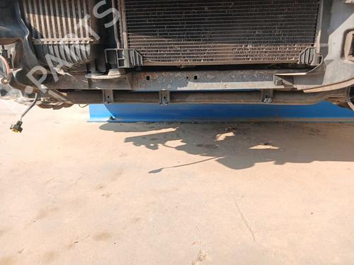 Used Front bumper reinforcement Front bumper reinforcement 37691895 37691895